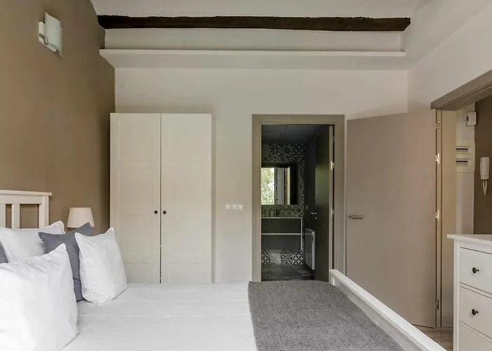 Apartman Bonaventura 4 Restored In Heart Of