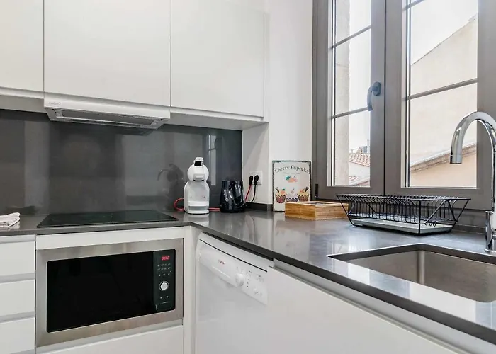 Bonaventura 4 Restored In Heart Of Apartment *