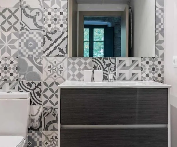 Bonaventura 4 Restored In Heart Of * Χιρόνα